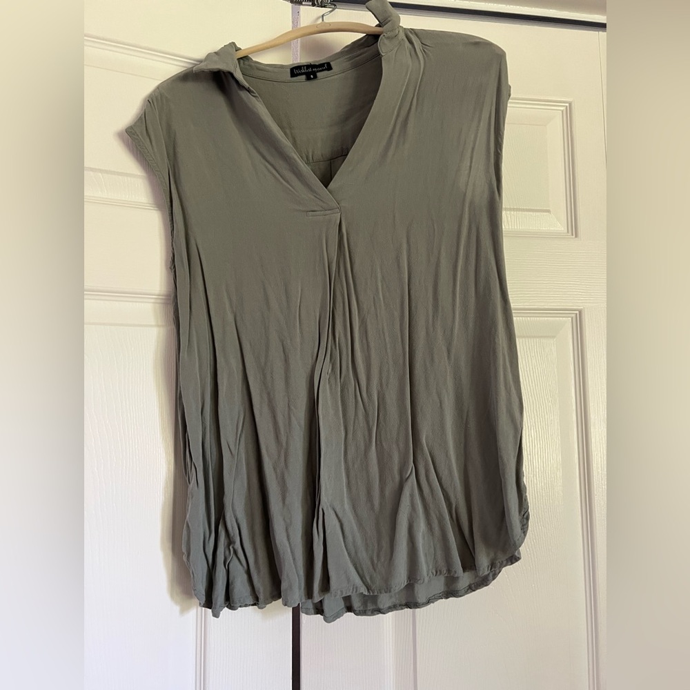 Wishlist Apparel Gray Top
